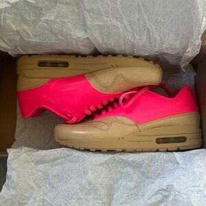 Nike Vachetta size 5.5